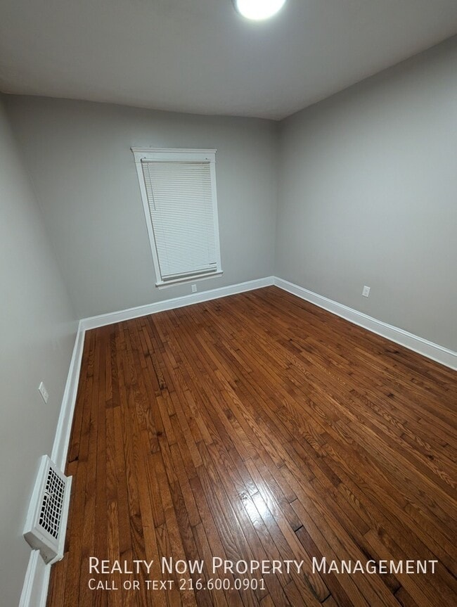 Photo - 1434 W 112th St Unit 2