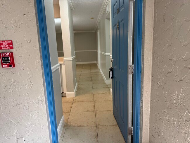 Photo - 1601 Windorah Way Unidad D