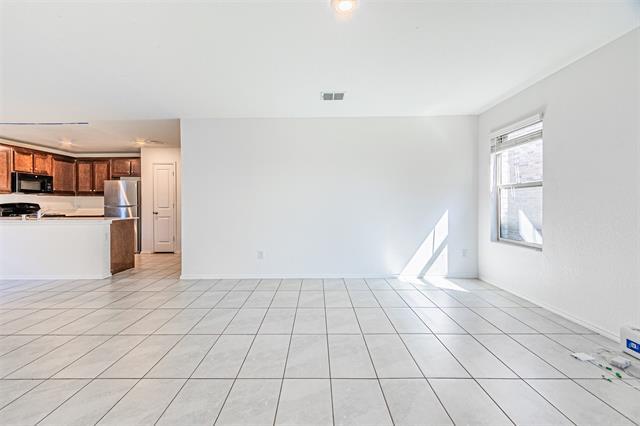 14037 Earlham St