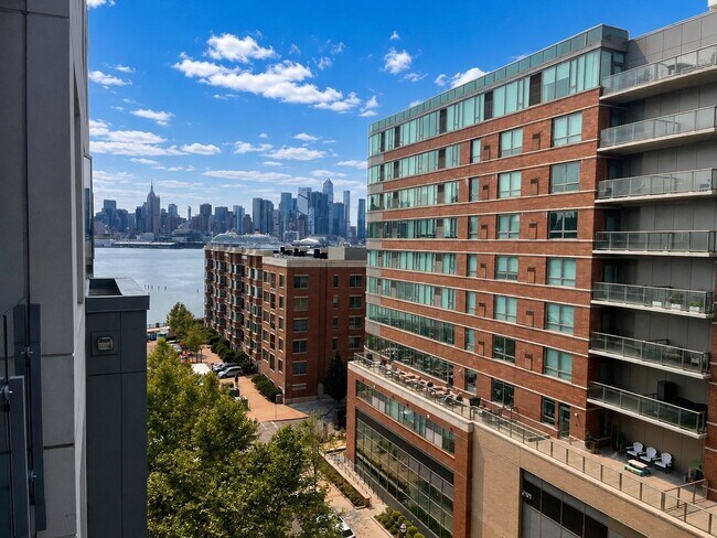9 Ave at Port Imperial Unit 818