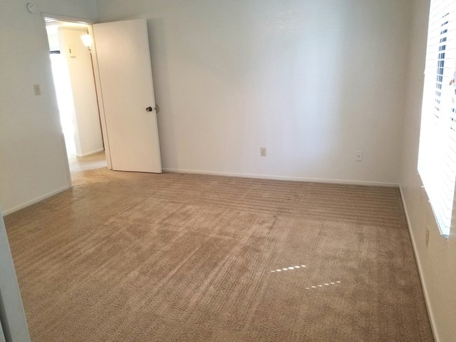 Sand Creek Apartments