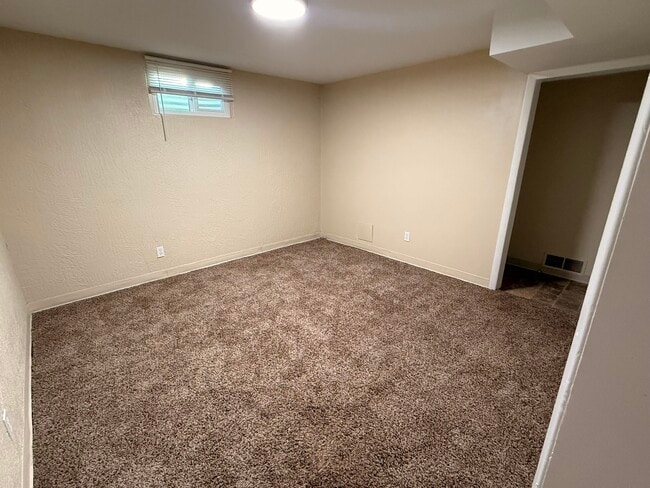 Basement room 2 - 1522 Rainier Dr Unit BASEMENT