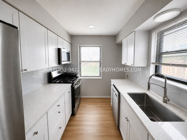 Photo - 3022 Larry Dr