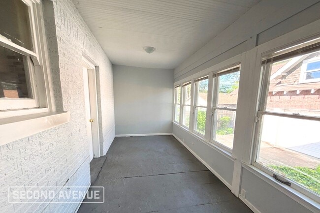 Photo - 10437 S Wallace St