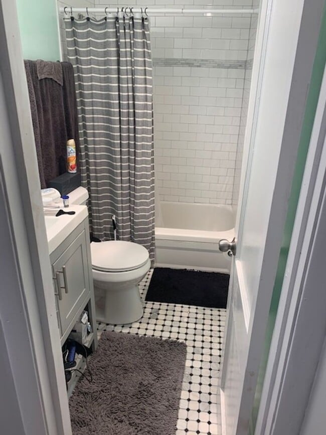 Photo - 1840 Jancey St Unit Apt 2