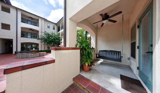 Solaria Luxury Apartments- Now Leasing 1 BR's for August Move-In - Solaria Luxury Apartments