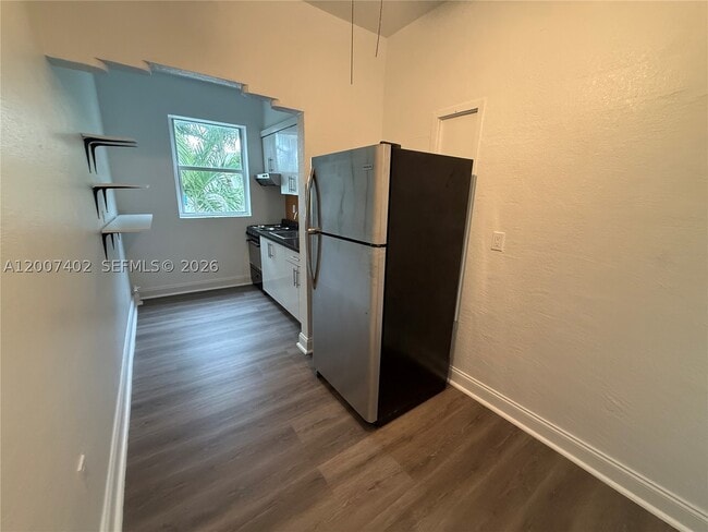 Building Photo - 320 80th St Unit 16