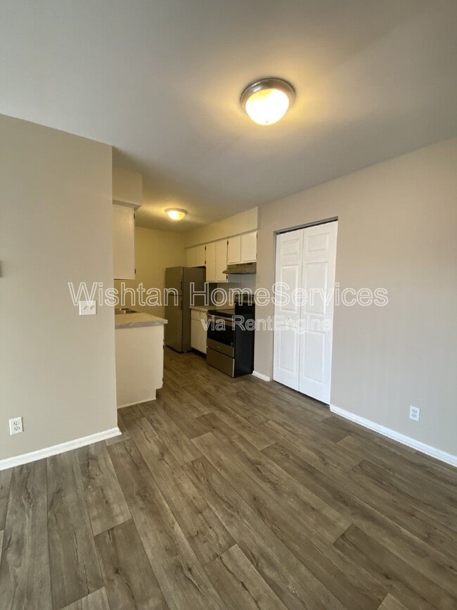 Photo - 219 Charleston Blvd Unit 1
