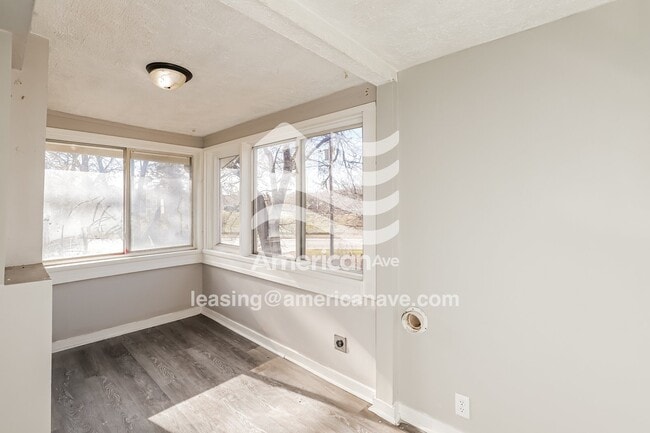 Photo - 6006 S 20th Ave