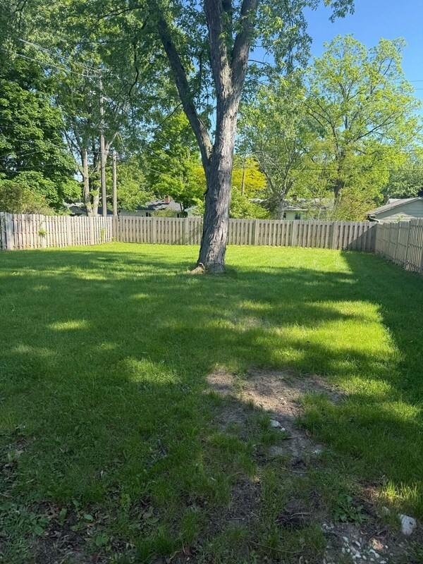 Photo - 372 Highland Dr
