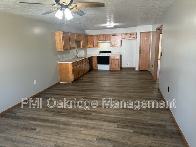 Photo - 763 Campbell Rd