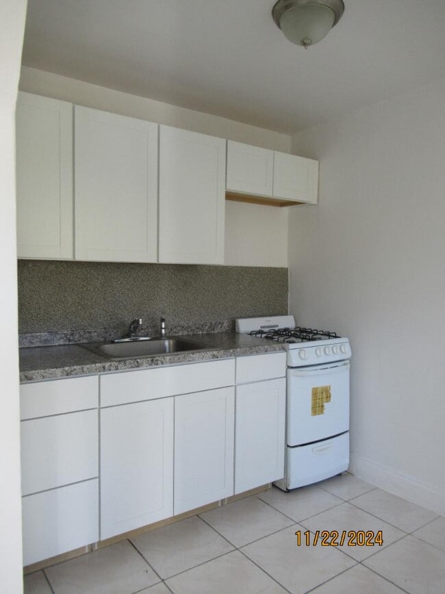 Photo - 2325 Madison St Unidad 1