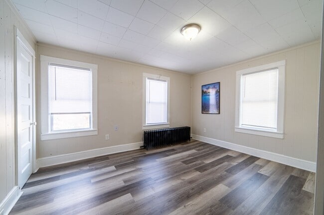 Photo - 817 E Pear St Unit Apt 2