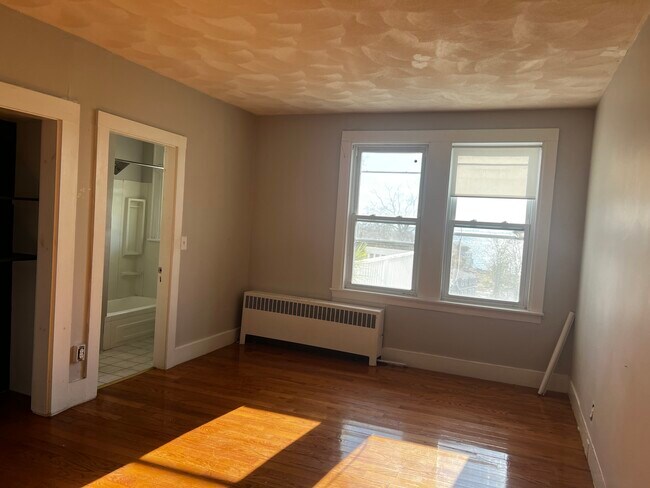 Nahant Apartment - Nahant Apartment Unit 299-5