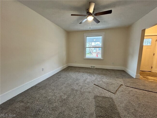 Photo - 316 Henry Ave