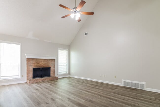 Photo - 8538 Overcup Oaks Dr