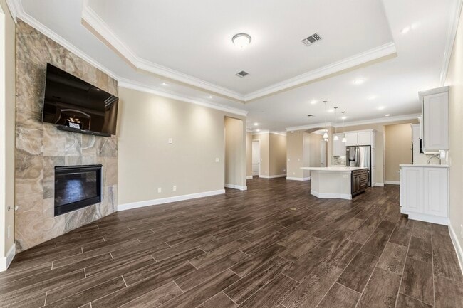 316 Connemara Dr