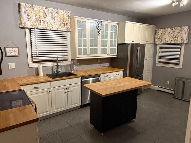 Photo - 34 N Highland Ave