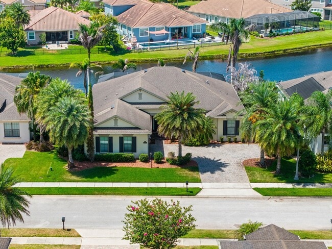 Building Photo - 3450 Brunot Cir