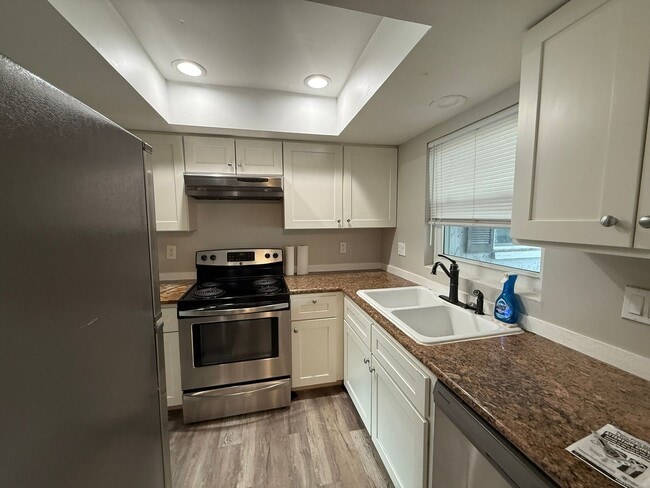 Photo - 2/1 UPDATED UNIT in a Triplex