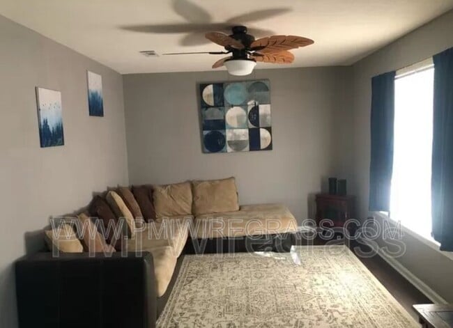 Photo - 12 Forest Hill Dr