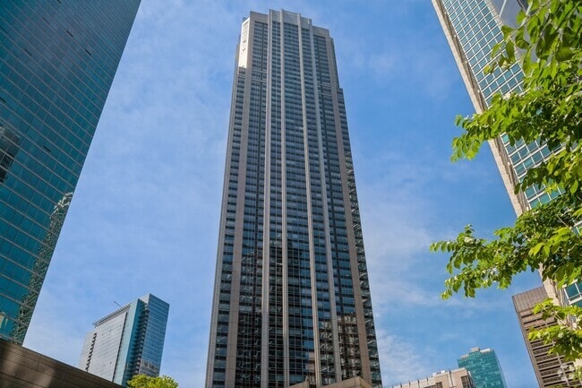 Building Photo - 512 N McClurg Ct Unit 504 Rental