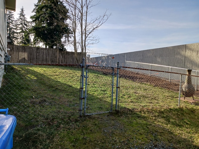 Photo - 127 NE 164th St Unidad upper