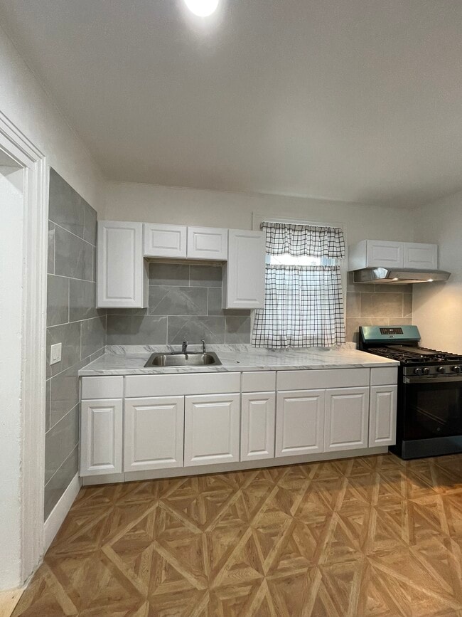 Photo - 86 Maplewood Ave Unit 3