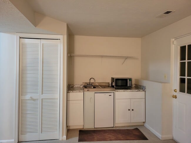 Photo - 1104 Kings Crest Dr Unit Basement Apt in Stafford
