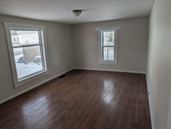 Photo - 181 W 2nd St