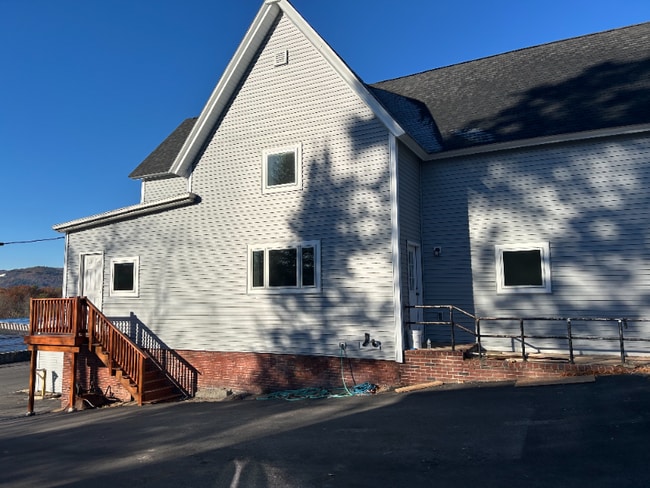 Photo - 19 Hill Ave Unit B