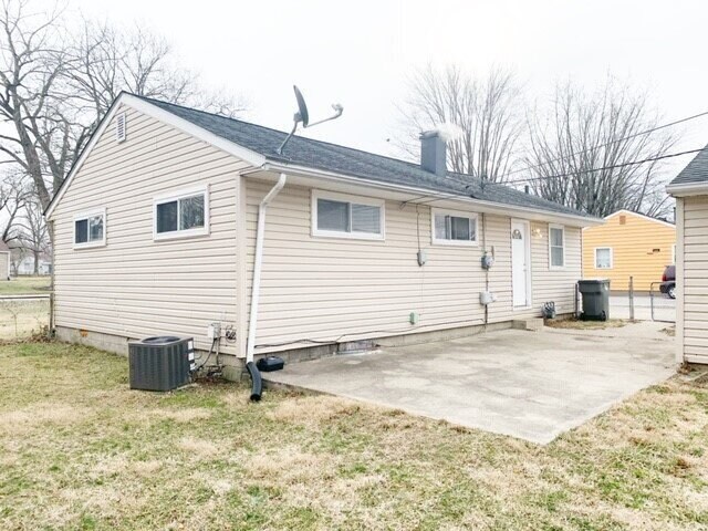 EAST SIDE 3BR RECENTLY UPDATED!