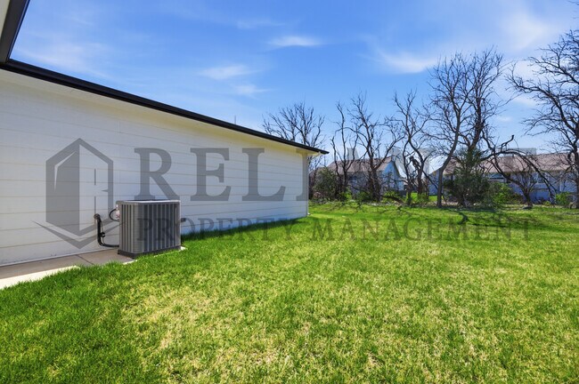 Photo - 701 Elmwood St