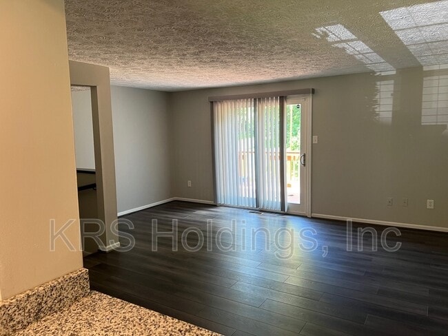 Photo - 14582 Olde Kent Rd