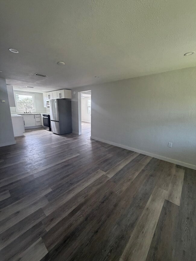 Photo - 1302 Clearlake Rd
