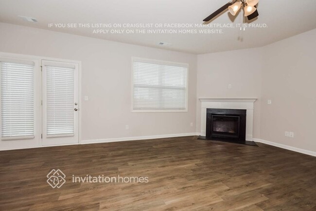 Photo - 119 Woodhouse Cir