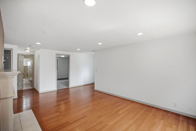 Photo - 1742 S Shelton St