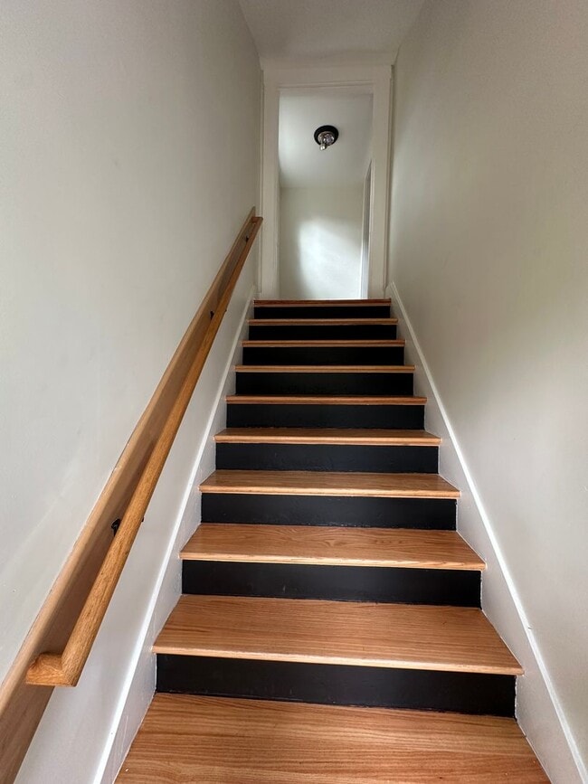 Photo - 1841-1843 Edgeland Ave Unit 1841 Edgeland Ave