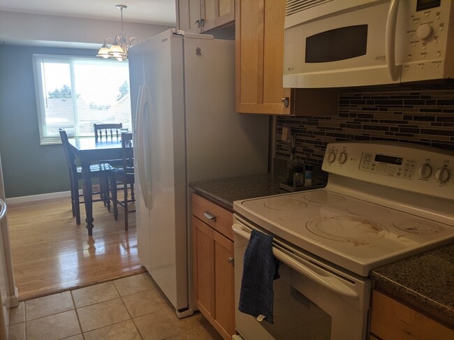 Photo - 2089 S Deframe St