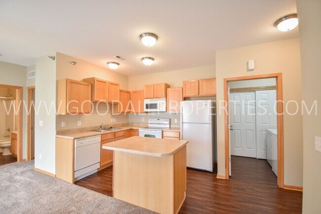 Photo - 2 bedroom, 2 bath Condo w/ Garage! Unit 4