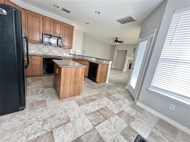 Photo - 531 Hawken Dr