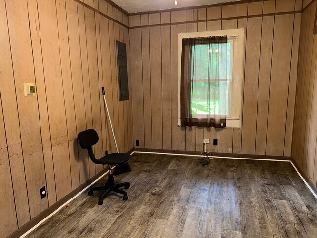 Photo - 416 N Tillman St Unidad B