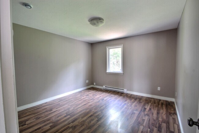 Photo - 236 LonsdaleUnit b Unit 236-B