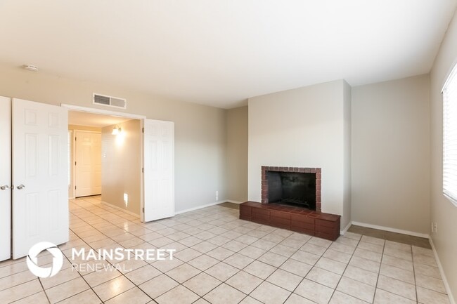 Photo - 3810 W Townley Ave