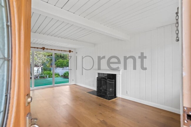 Photo - 4239 Ruthelma Ave