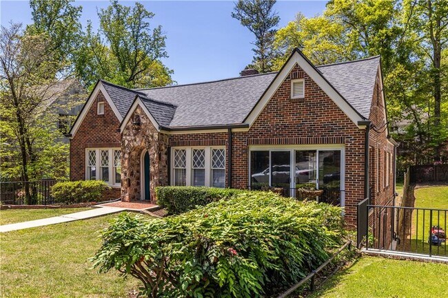 Photo - 1900 Ridgewood Dr NE Casa