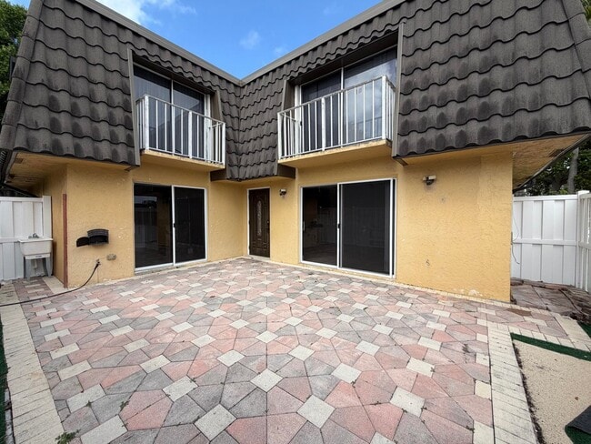 Building Photo - 22200 Boca Rancho Dr