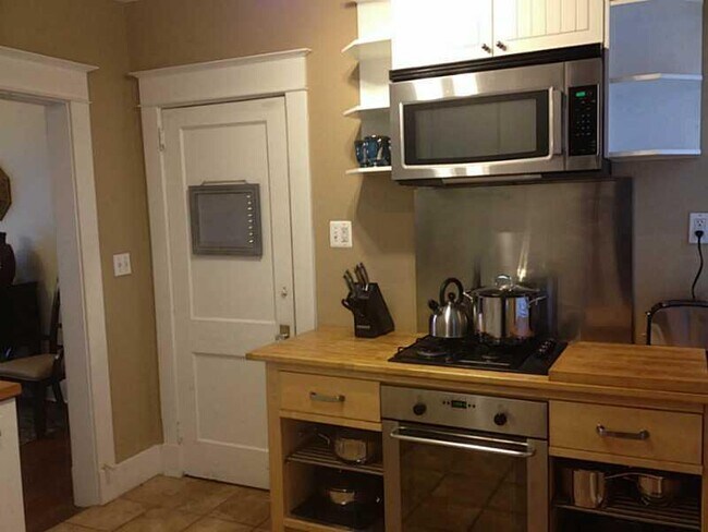 Kitchen - 1523 S Negley Ave Unit 1523 S Negley Ave