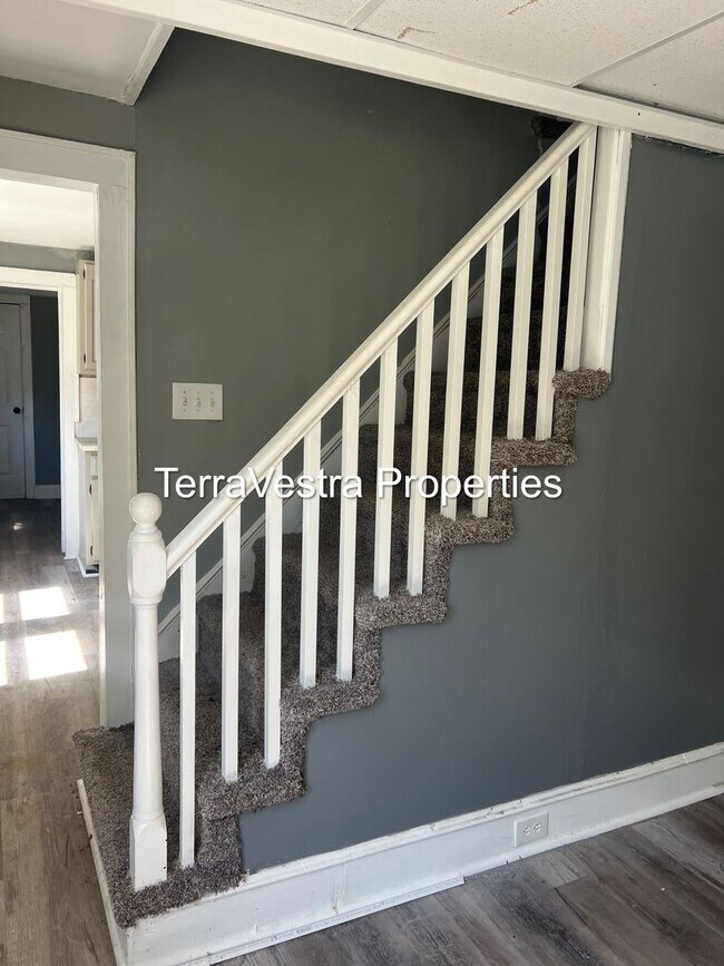 Photo - 138 Denny Ave Unit 2