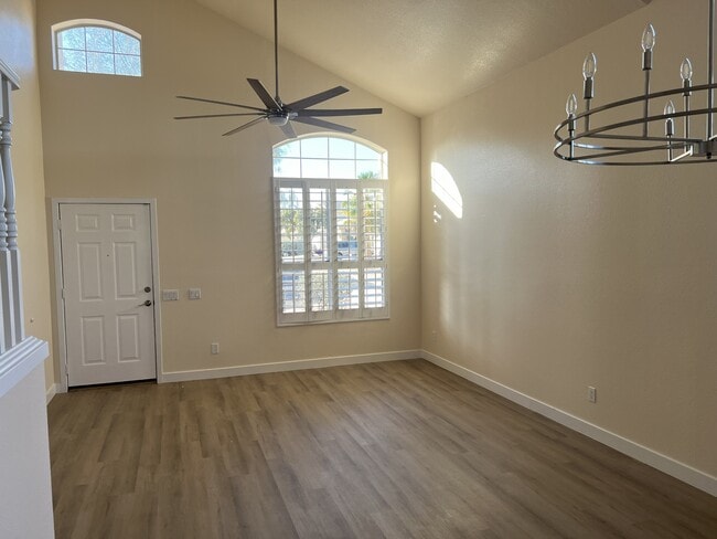 Photo - 9130 N Safflower Ln